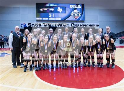 Thumbnail 3 in Goliad vs. Bushland (UIL 3A Volleyball Division 1 Final) photogallery.