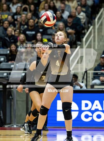 Thumbnail 1 in Goliad vs. Bushland (UIL 3A Volleyball Division 1 Final) photogallery.