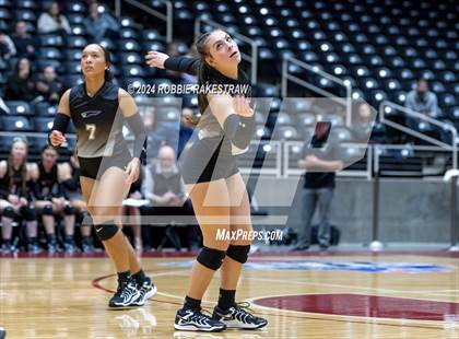 Thumbnail 1 in Goliad vs. Bushland (UIL 3A Volleyball Division 1 Final) photogallery.