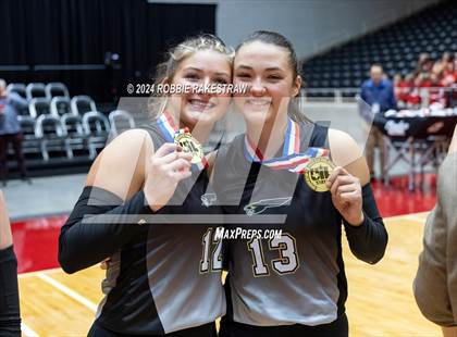 Thumbnail 1 in Goliad vs. Bushland (UIL 3A Volleyball Division 1 Final) photogallery.