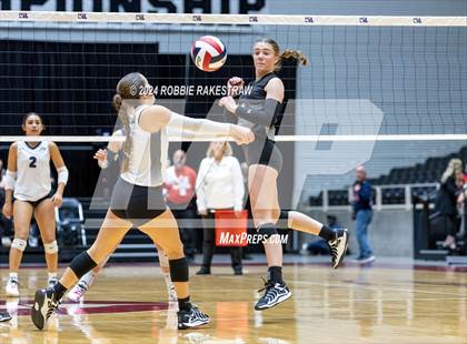 Thumbnail 2 in Goliad vs. Bushland (UIL 3A Volleyball Division 1 Final) photogallery.