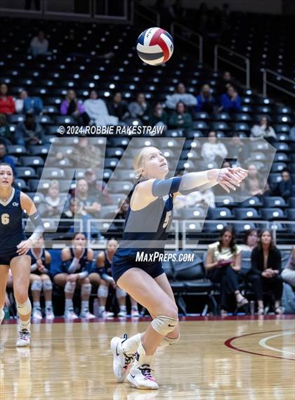 Thumbnail 1 in Goliad vs. Bushland (UIL 3A Volleyball Division 1 Final) photogallery.