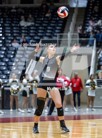 Thumbnail 1 in Goliad vs. Bushland (UIL 3A Volleyball Division 1 Final) photogallery.