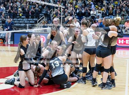 Thumbnail 2 in Goliad vs. Bushland (UIL 3A Volleyball Division 1 Final) photogallery.