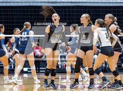 Thumbnail 1 in Goliad vs. Bushland (UIL 3A Volleyball Division 1 Final) photogallery.