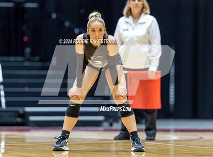 Thumbnail 2 in Goliad vs. Bushland (UIL 3A Volleyball Division 1 Final) photogallery.
