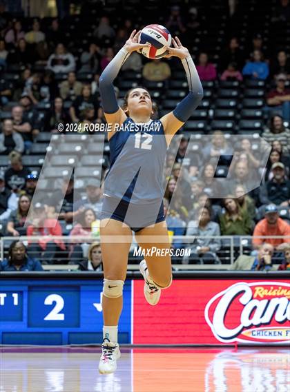 Thumbnail 2 in Goliad vs. Bushland (UIL 3A Volleyball Division 1 Final) photogallery.