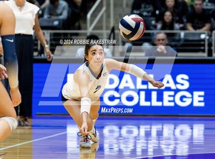 Thumbnail 2 in Goliad vs. Bushland (UIL 3A Volleyball Division 1 Final) photogallery.
