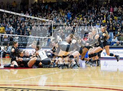 Thumbnail 1 in Goliad vs. Bushland (UIL 3A Volleyball Division 1 Final) photogallery.