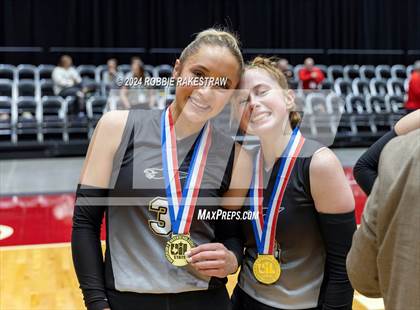 Thumbnail 3 in Goliad vs. Bushland (UIL 3A Volleyball Division 1 Final) photogallery.