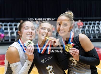 Thumbnail 2 in Goliad vs. Bushland (UIL 3A Volleyball Division 1 Final) photogallery.