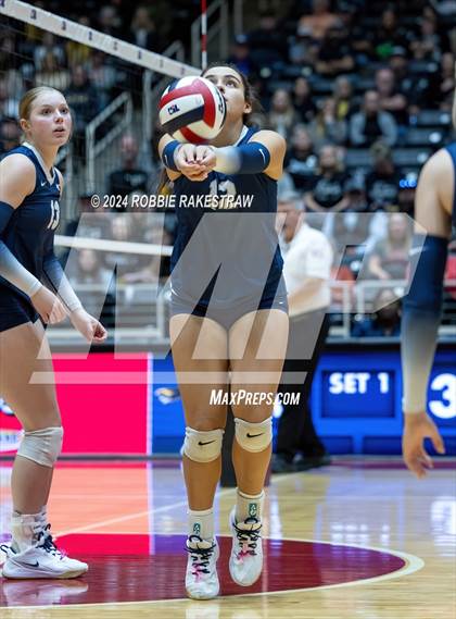 Thumbnail 1 in Goliad vs. Bushland (UIL 3A Volleyball Division 1 Final) photogallery.