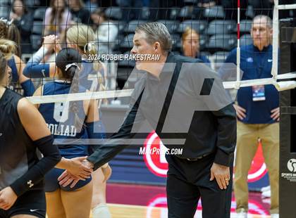Thumbnail 1 in Goliad vs. Bushland (UIL 3A Volleyball Division 1 Final) photogallery.