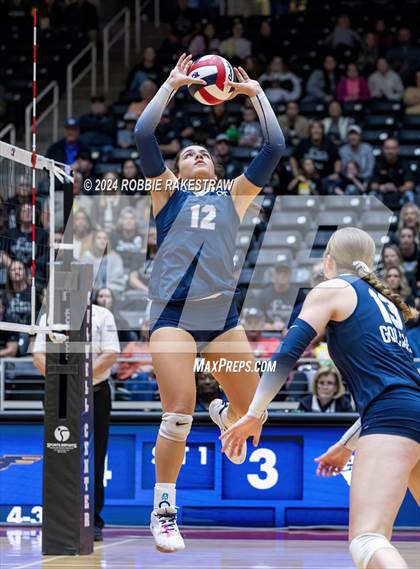Thumbnail 2 in Goliad vs. Bushland (UIL 3A Volleyball Division 1 Final) photogallery.