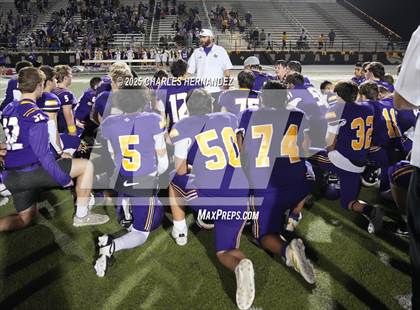 Thumbnail 2 in Yorktown vs. Granger (UIL 2A D2 Football Area) photogallery.