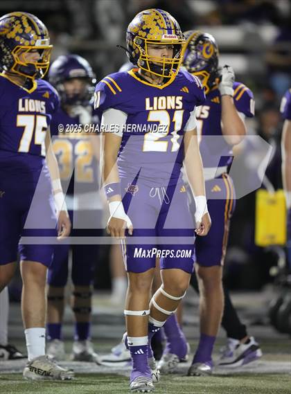 Thumbnail 1 in Yorktown vs. Granger (UIL 2A D2 Football Area) photogallery.