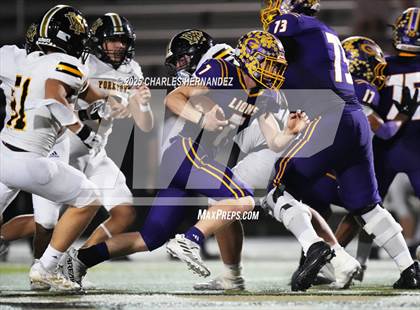 Thumbnail 3 in Yorktown vs. Granger (UIL 2A D2 Football Area) photogallery.