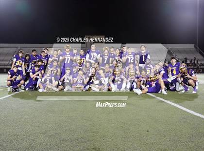 Thumbnail 1 in Yorktown vs. Granger (UIL 2A D2 Football Area) photogallery.