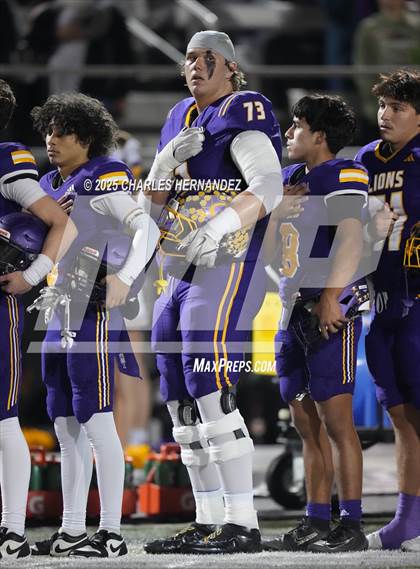 Thumbnail 1 in Yorktown vs. Granger (UIL 2A D2 Football Area) photogallery.