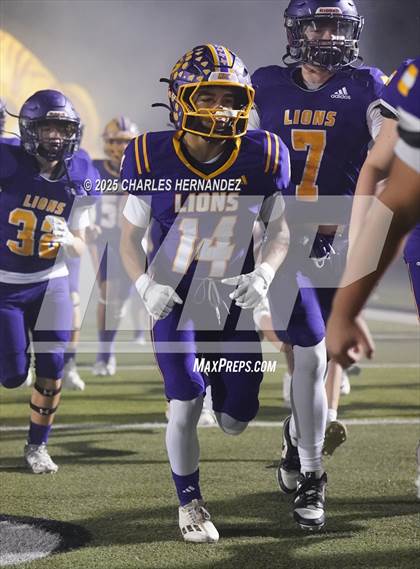 Thumbnail 3 in Yorktown vs. Granger (UIL 2A D2 Football Area) photogallery.