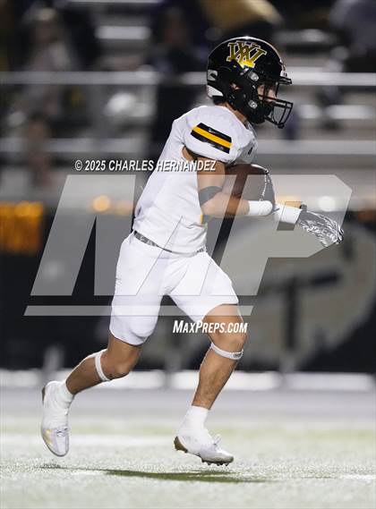 Thumbnail 1 in Yorktown vs. Granger (UIL 2A D2 Football Area) photogallery.