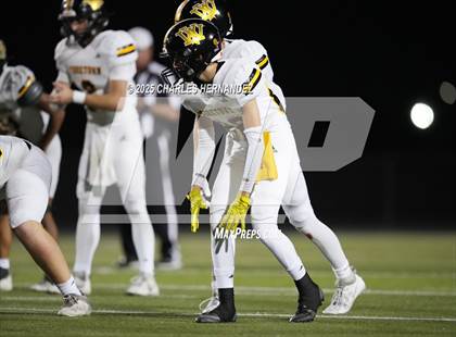 Thumbnail 3 in Yorktown vs. Granger (UIL 2A D2 Football Area) photogallery.