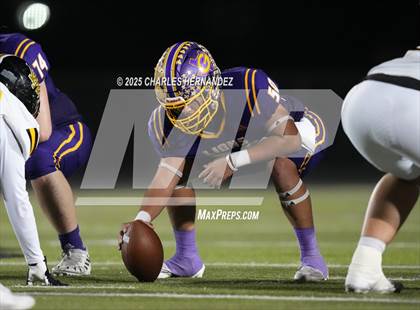 Thumbnail 1 in Yorktown vs. Granger (UIL 2A D2 Football Area) photogallery.