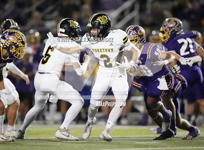 Thumbnail 3 in Yorktown vs. Granger (UIL 2A D2 Football Area) photogallery.