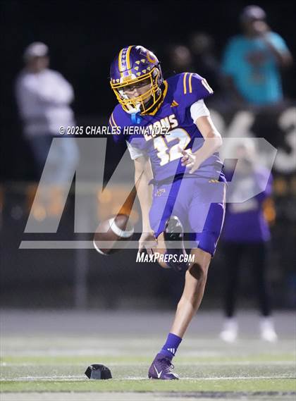 Thumbnail 2 in Yorktown vs. Granger (UIL 2A D2 Football Area) photogallery.