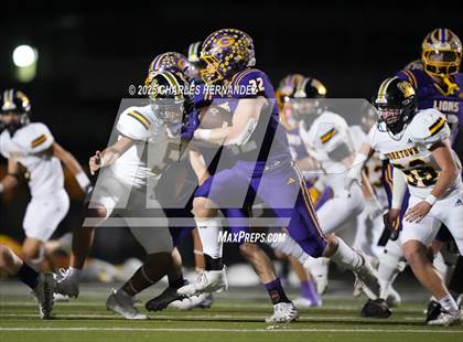 Thumbnail 2 in Yorktown vs. Granger (UIL 2A D2 Football Area) photogallery.