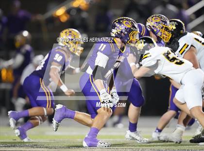 Thumbnail 1 in Yorktown vs. Granger (UIL 2A D2 Football Area) photogallery.