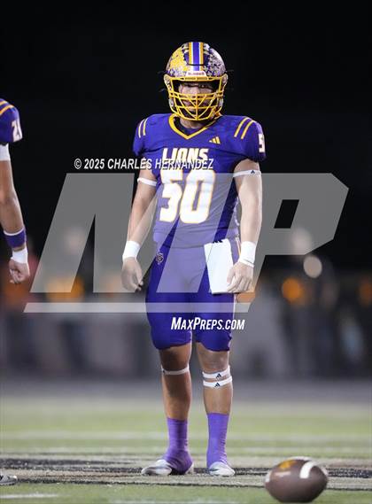 Thumbnail 3 in Yorktown vs. Granger (UIL 2A D2 Football Area) photogallery.