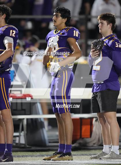 Thumbnail 2 in Yorktown vs. Granger (UIL 2A D2 Football Area) photogallery.