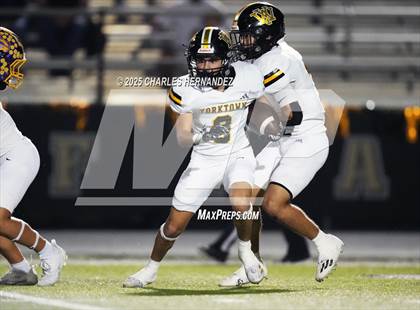 Thumbnail 1 in Yorktown vs. Granger (UIL 2A D2 Football Area) photogallery.
