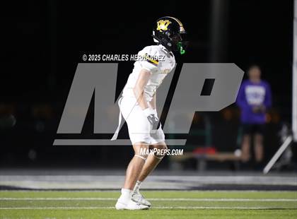 Thumbnail 3 in Yorktown vs. Granger (UIL 2A D2 Football Area) photogallery.