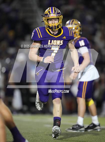 Thumbnail 2 in Yorktown vs. Granger (UIL 2A D2 Football Area) photogallery.