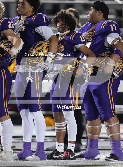 Thumbnail 3 in Yorktown vs. Granger (UIL 2A D2 Football Area) photogallery.