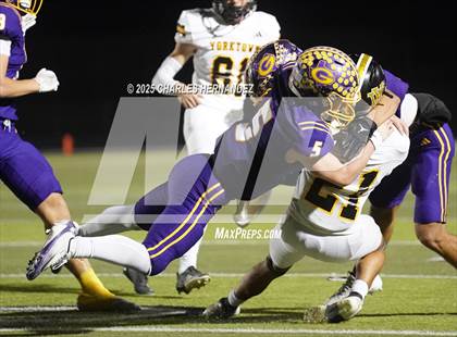 Thumbnail 3 in Yorktown vs. Granger (UIL 2A D2 Football Area) photogallery.