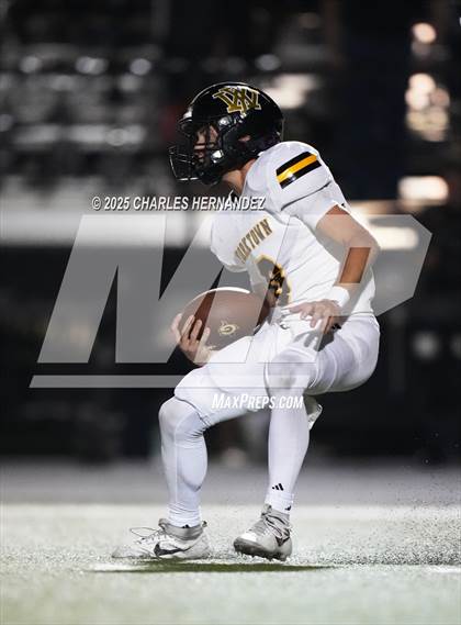 Thumbnail 1 in Yorktown vs. Granger (UIL 2A D2 Football Area) photogallery.