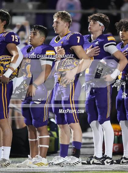 Thumbnail 2 in Yorktown vs. Granger (UIL 2A D2 Football Area) photogallery.