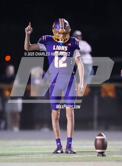 Thumbnail 2 in Yorktown vs. Granger (UIL 2A D2 Football Area) photogallery.