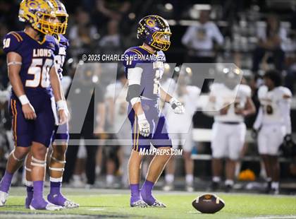 Thumbnail 2 in Yorktown vs. Granger (UIL 2A D2 Football Area) photogallery.