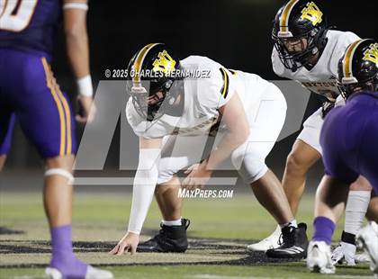 Thumbnail 1 in Yorktown vs. Granger (UIL 2A D2 Football Area) photogallery.