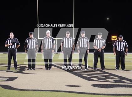 Thumbnail 1 in Yorktown vs. Granger (UIL 2A D2 Football Area) photogallery.