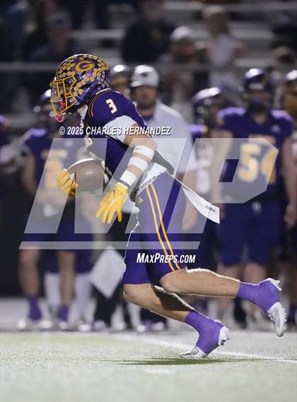 Thumbnail 3 in Yorktown vs. Granger (UIL 2A D2 Football Area) photogallery.