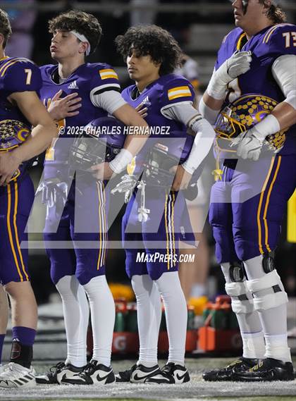 Thumbnail 3 in Yorktown vs. Granger (UIL 2A D2 Football Area) photogallery.