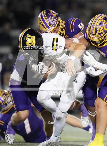 Thumbnail 2 in Yorktown vs. Granger (UIL 2A D2 Football Area) photogallery.