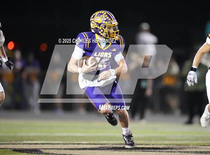 Thumbnail 3 in Yorktown vs. Granger (UIL 2A D2 Football Area) photogallery.