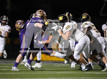 Thumbnail 1 in Yorktown vs. Granger (UIL 2A D2 Football Area) photogallery.