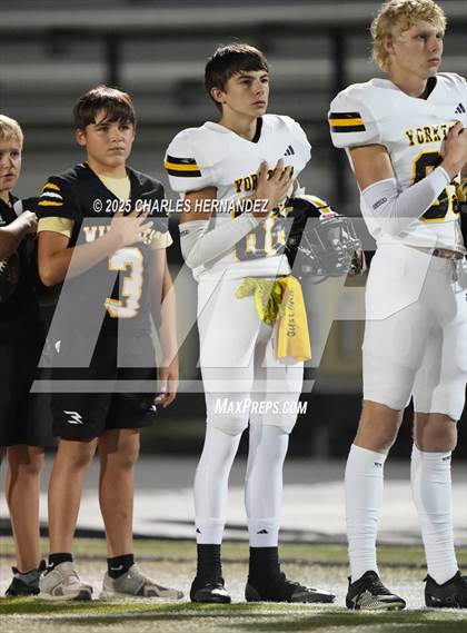 Thumbnail 3 in Yorktown vs. Granger (UIL 2A D2 Football Area) photogallery.